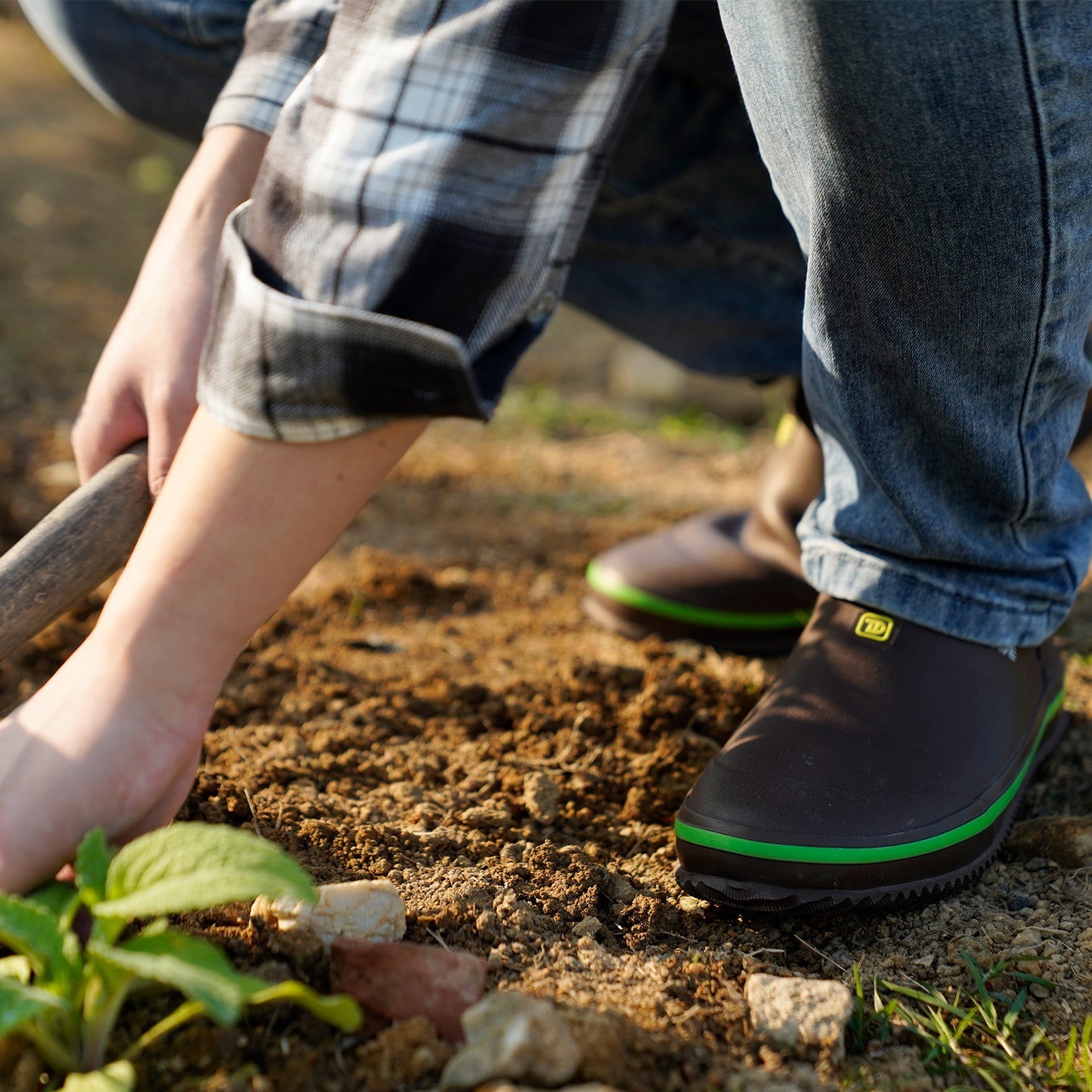 The Great Boot Debate: Why It’s Time to Ditch the Laces
