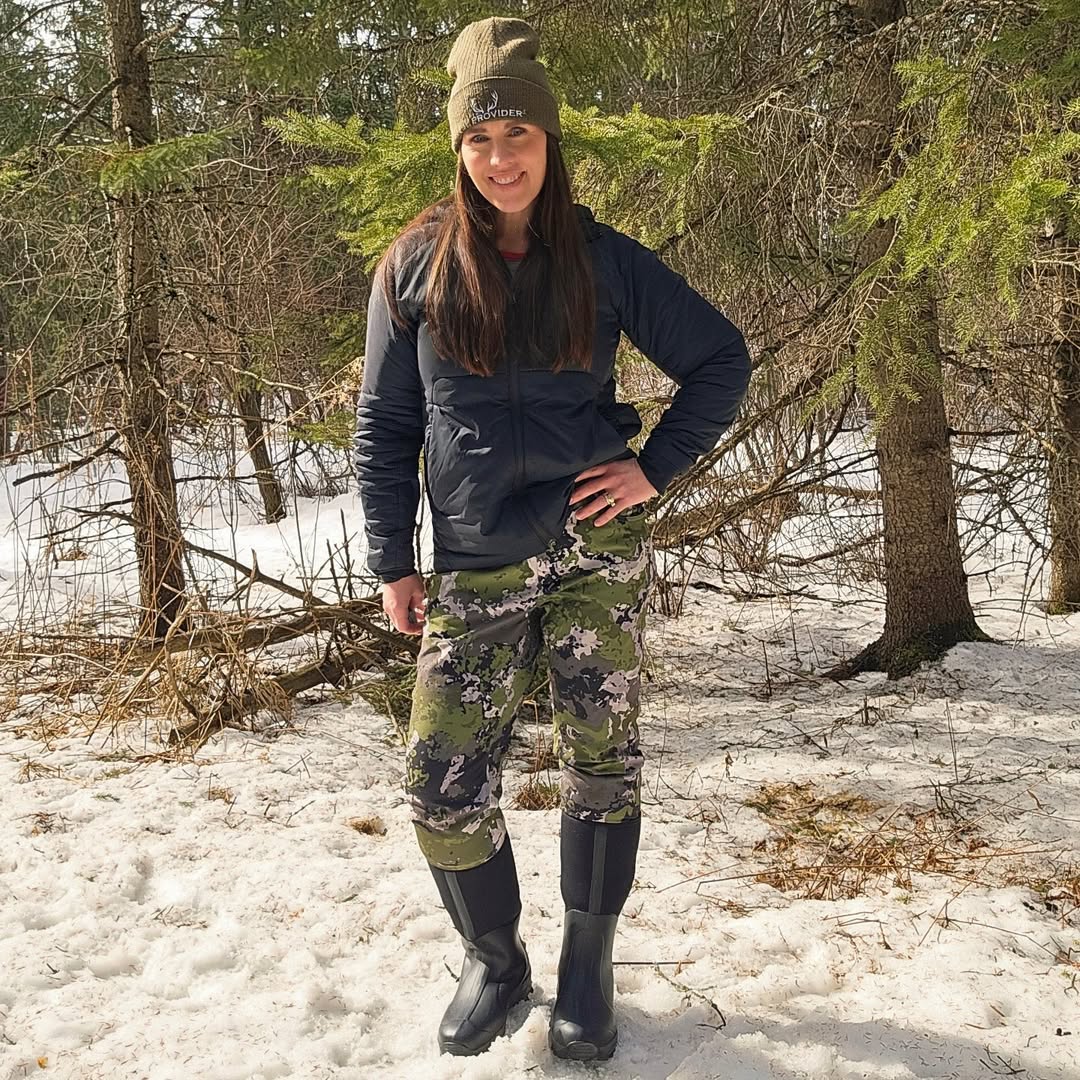 The Science Behind Anti-Slip Soles: Why Your Boots Fail on Wet Decks